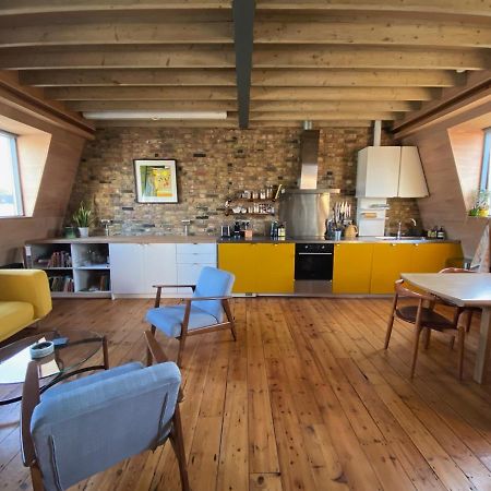 Bright & Beautiful Loft 10Mins To Shoreditch ลอนดอน ภายนอก รูปภาพ