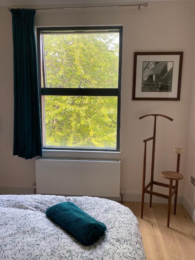 Bright & Beautiful Loft 10Mins To Shoreditch ลอนดอน ภายนอก รูปภาพ