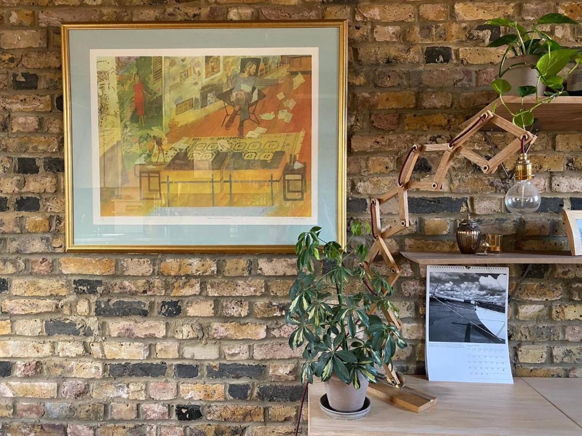 Bright & Beautiful Loft 10Mins To Shoreditch ลอนดอน ภายนอก รูปภาพ
