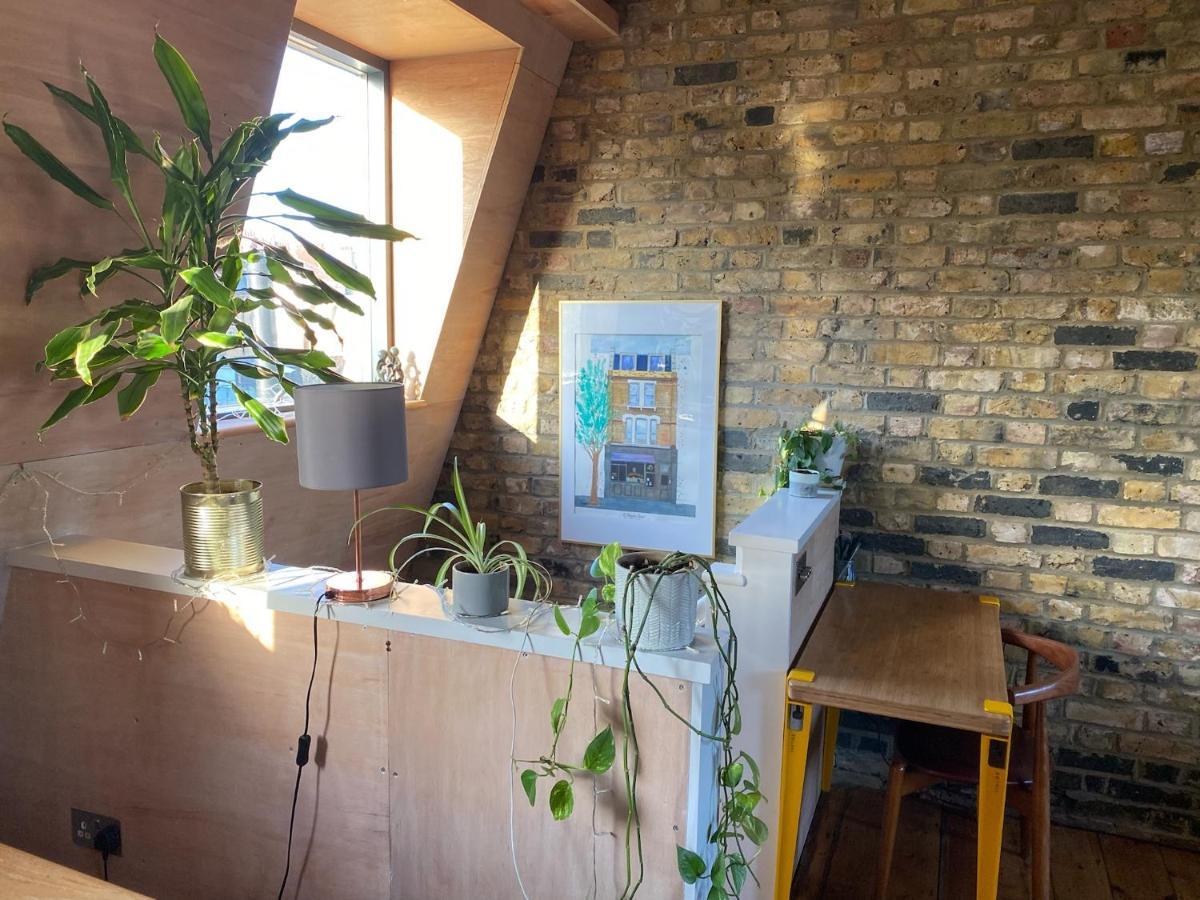 Bright & Beautiful Loft 10Mins To Shoreditch ลอนดอน ภายนอก รูปภาพ