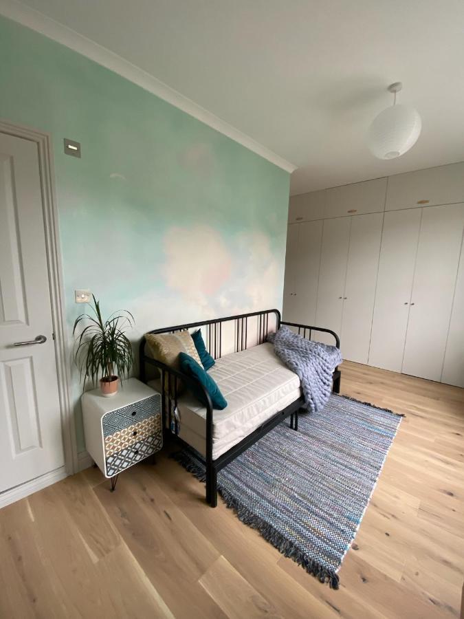 Bright & Beautiful Loft 10Mins To Shoreditch ลอนดอน ภายนอก รูปภาพ